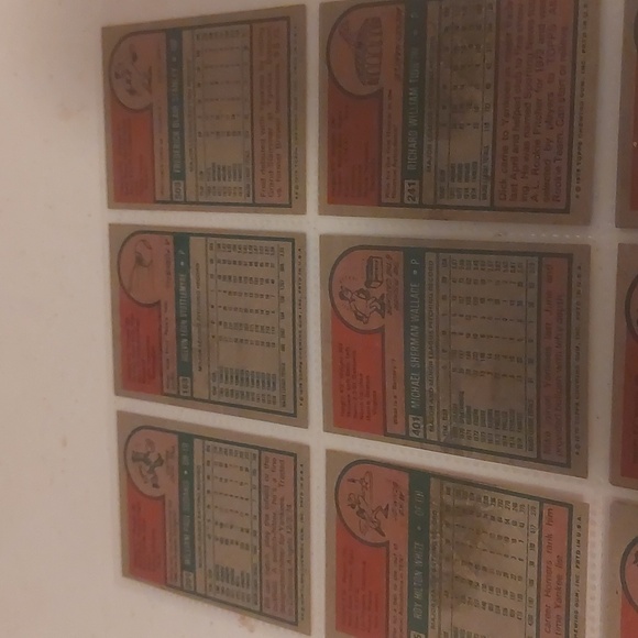 1975 Topps New York Yankees Trading Cards - Picture 8 of 12